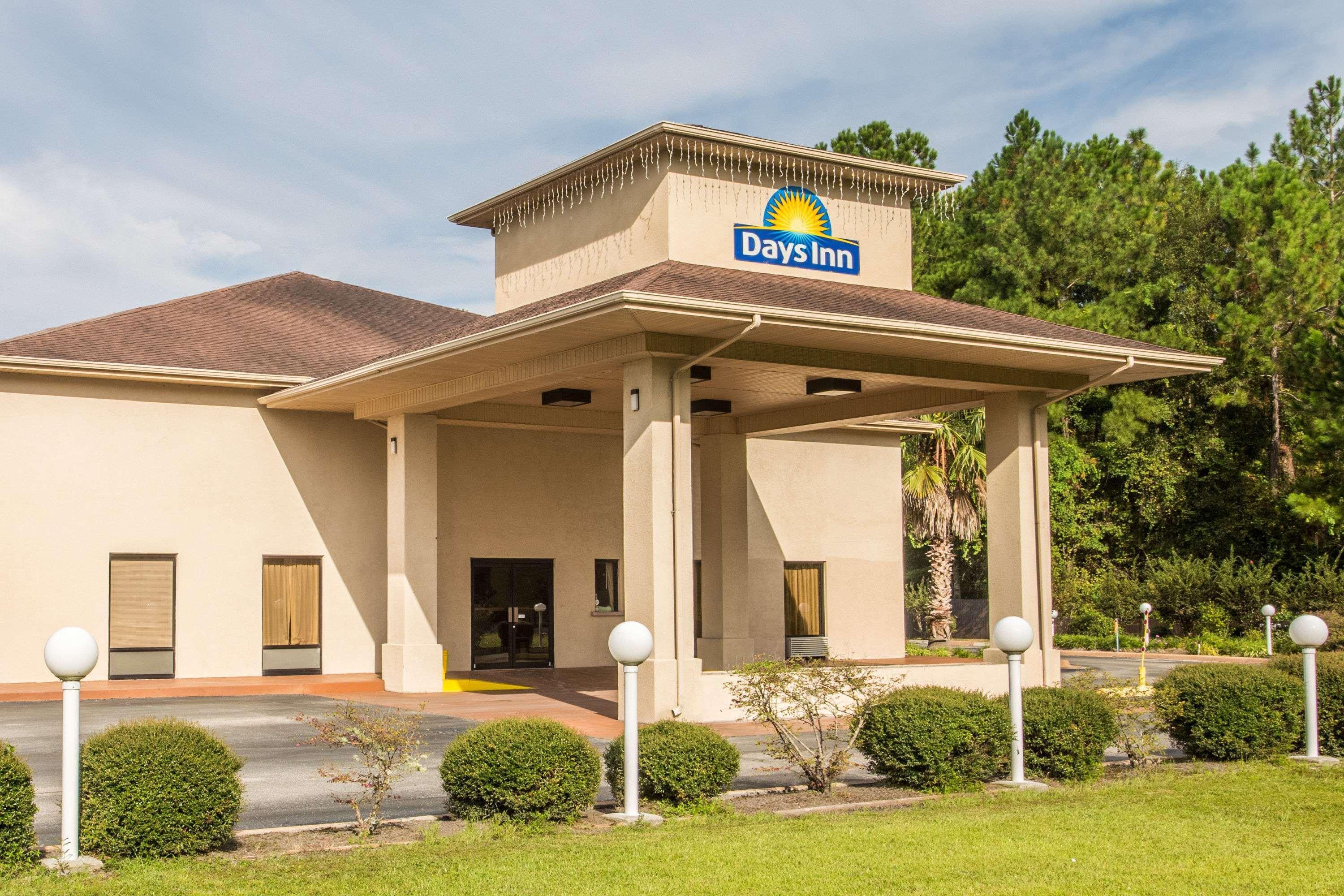 Days Inn By Wyndham Lake City I-10 Экстерьер фото