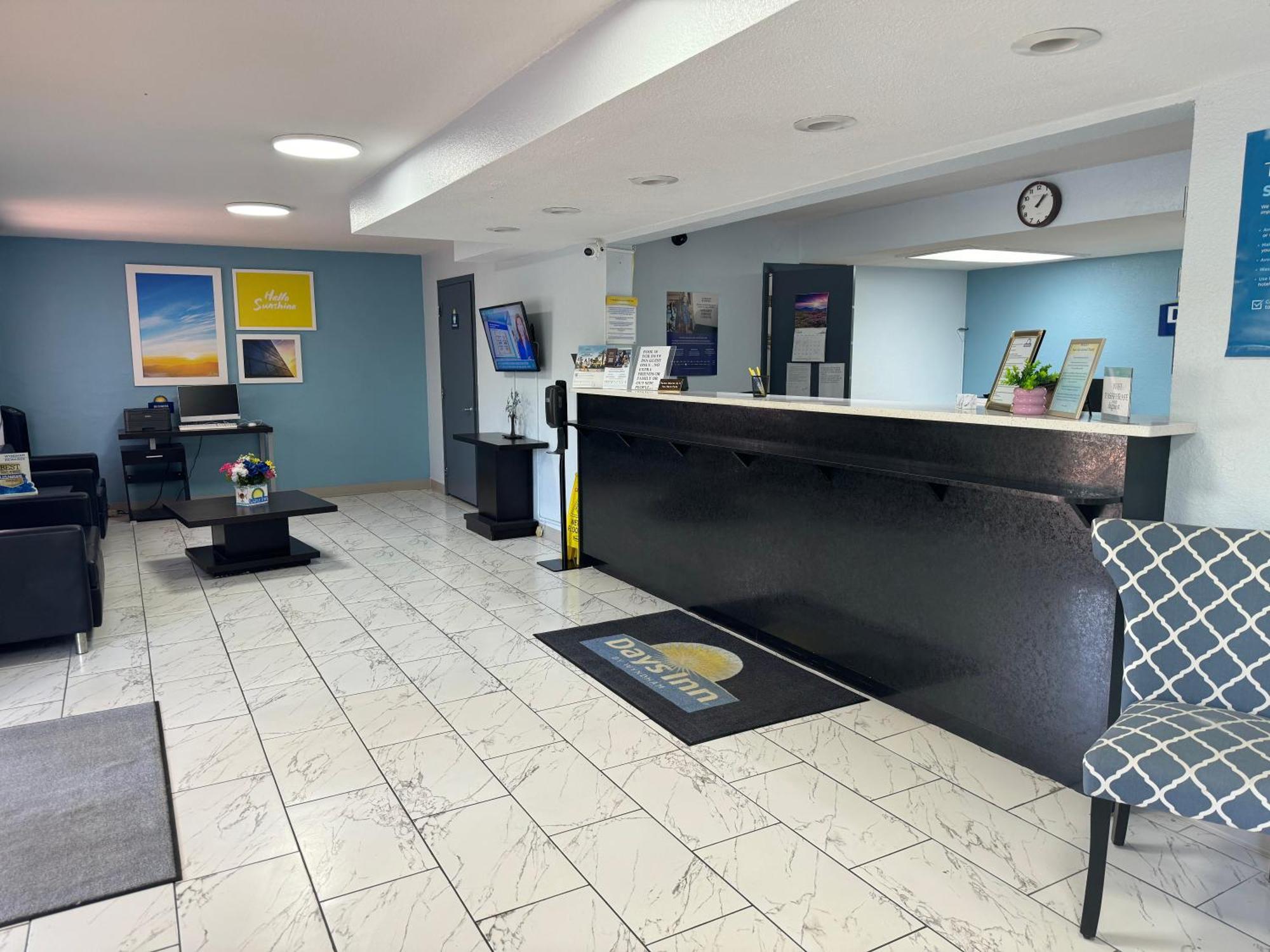 Days Inn By Wyndham Lake City I-10 Экстерьер фото